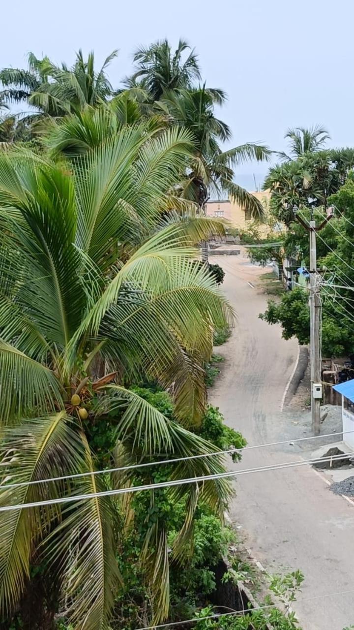 Sea View Beach House Pondicherry Bagian luar foto