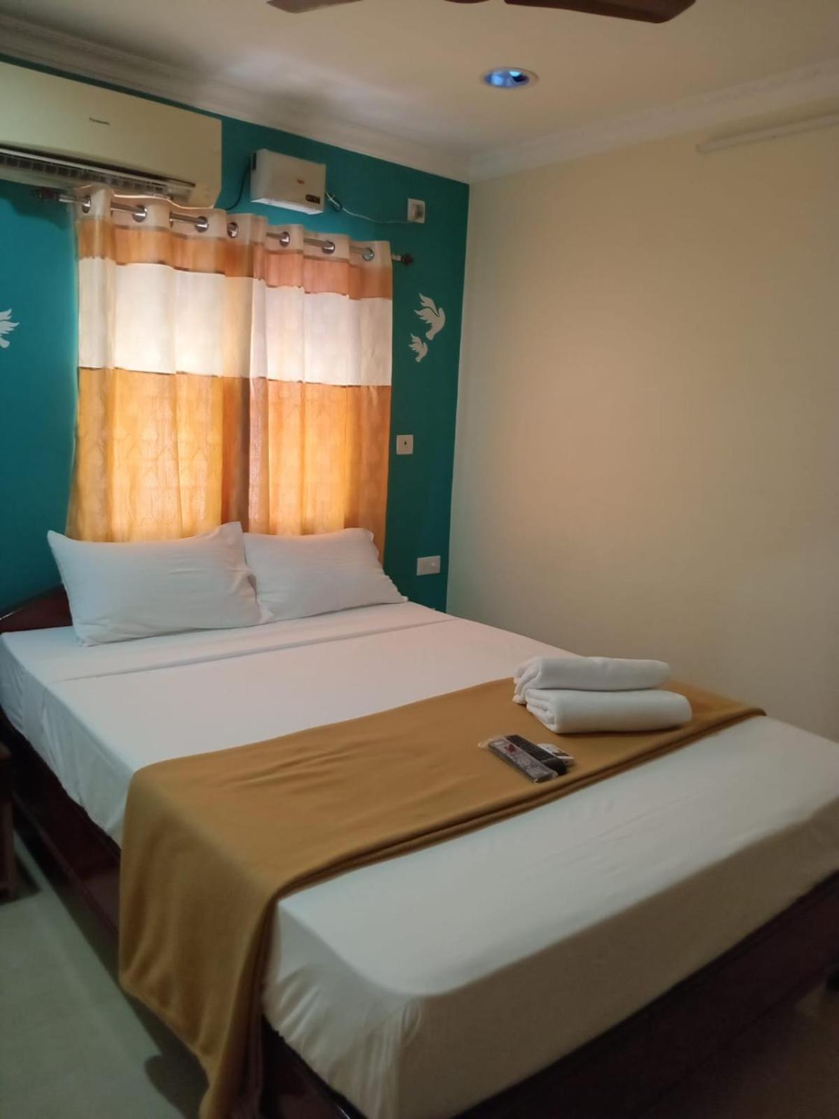 Sea View Beach House Pondicherry Bagian luar foto